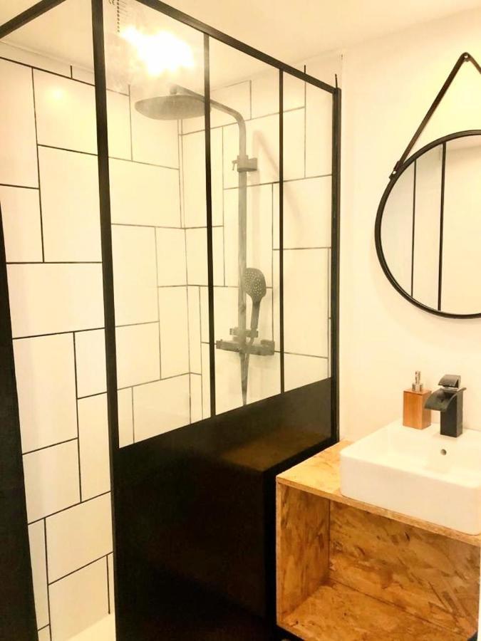 Une Maison Design Dans Le Centre Ville Foix Bagian luar foto